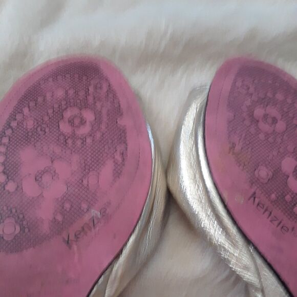 KENSIE Metallic Slingback    - Picture 4 of 4